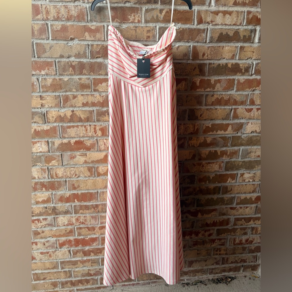 Brave + True Rave Strapless Pink and White Maxi Dress Medium NWT - Picture 5 of 8